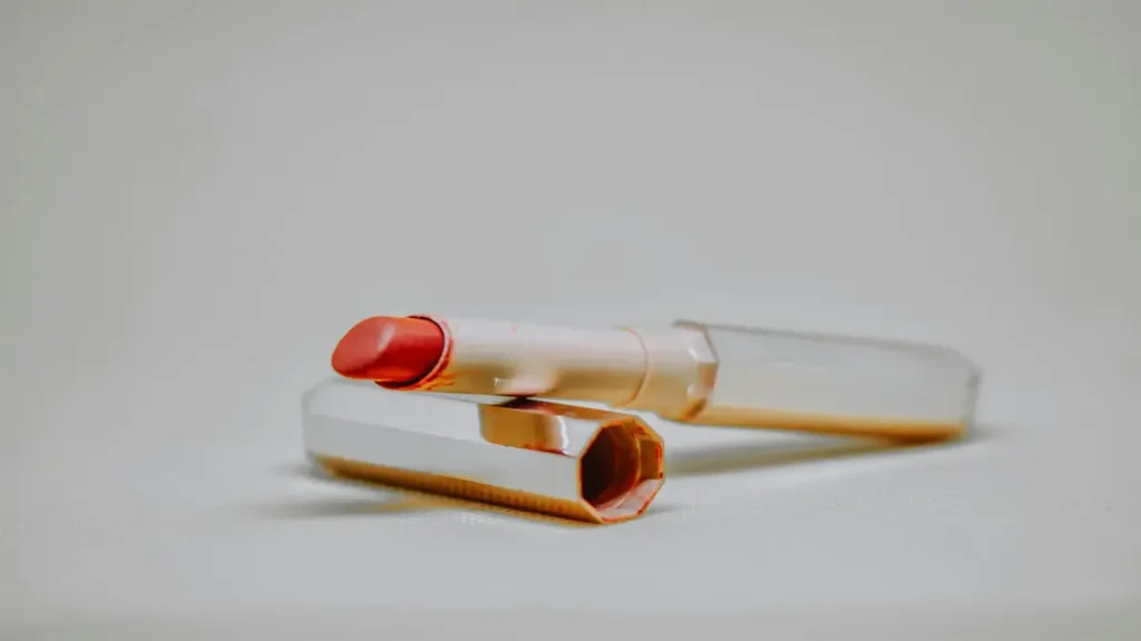 Top 5 Long-Lasting Lipsticks That Actually Last All Day 1 Long-Lasting Lipsticks