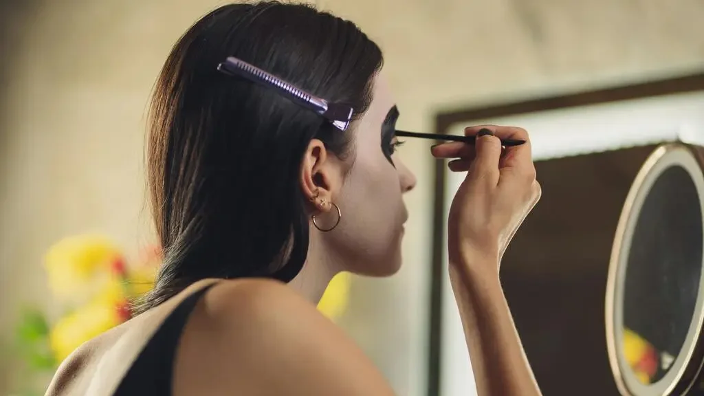 Essential Steps for Easy, Natural Everyday Makeup